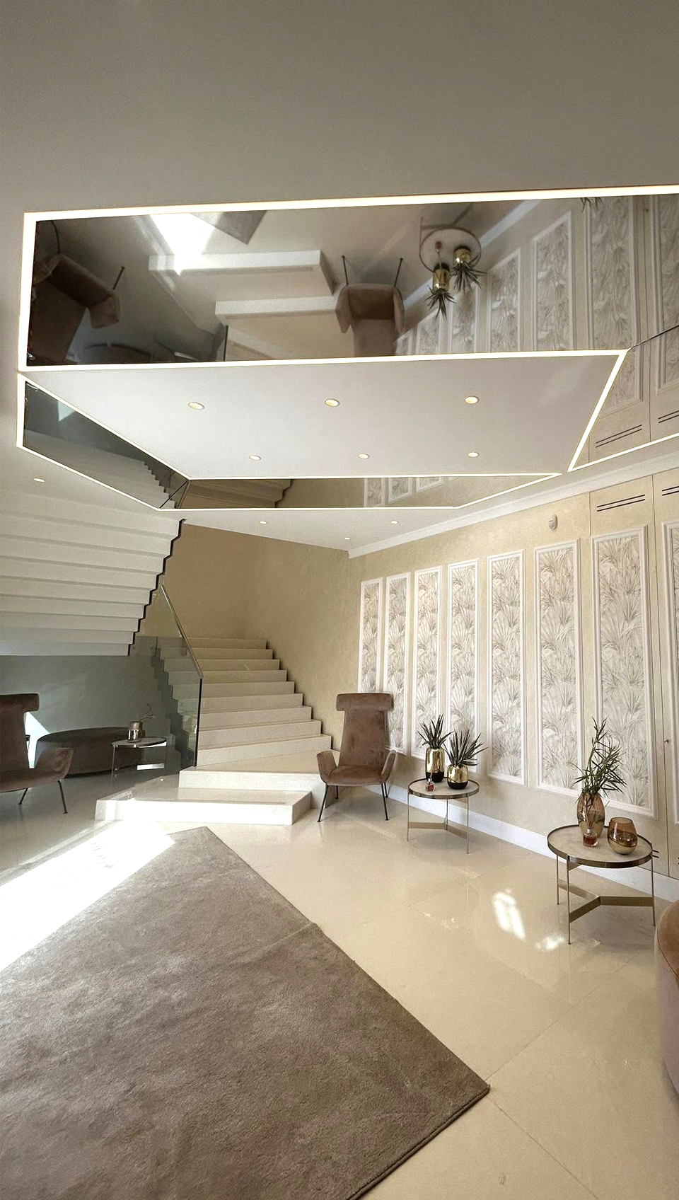 soffitto teso riflettente